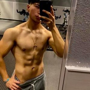 Meet your Posher, Efren